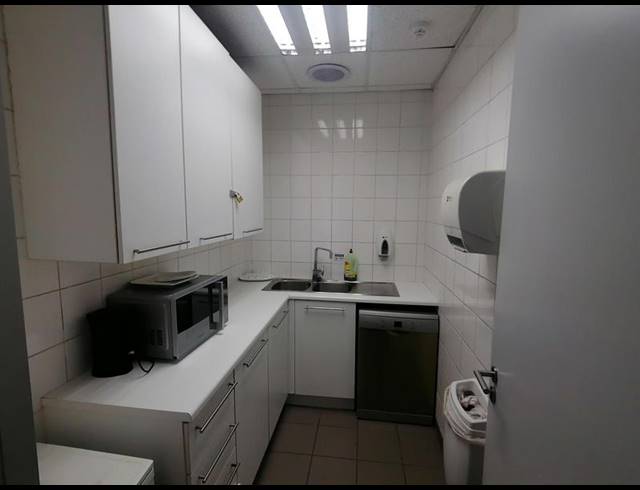 INDUSTRIAL PROPERTY TO RENT IN HALFWAY HOUSE